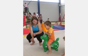 Sauter sur le petit cheval